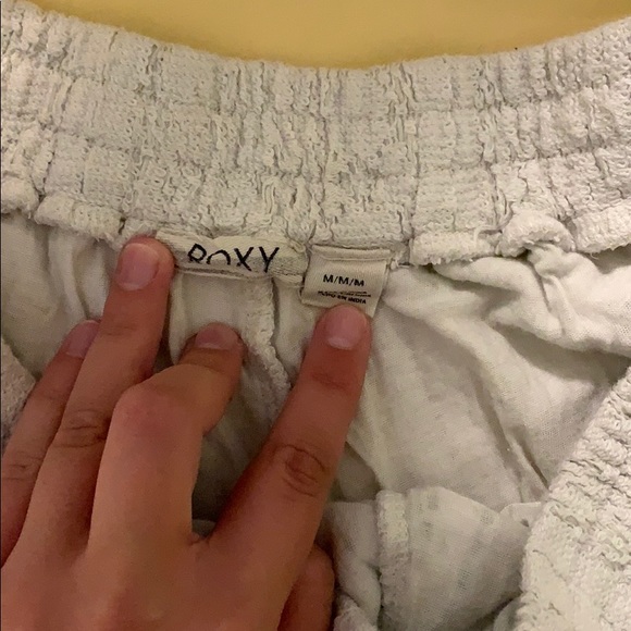 The comfiest Roxy shorts! - Picture 3 of 5